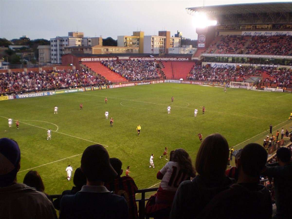 Partida entre Atlético Paranaense e Flamengo em Curitiba pelo Brasileiro de 2009