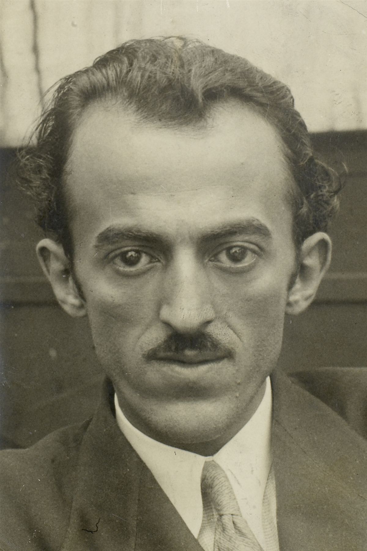 Retrato de Lamartine Babo em preto e branco