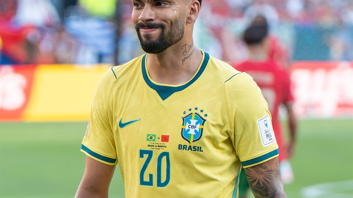 Lucas Paquetá com a camisa vinte do Brasil durante a Copa do Mundo de 2026